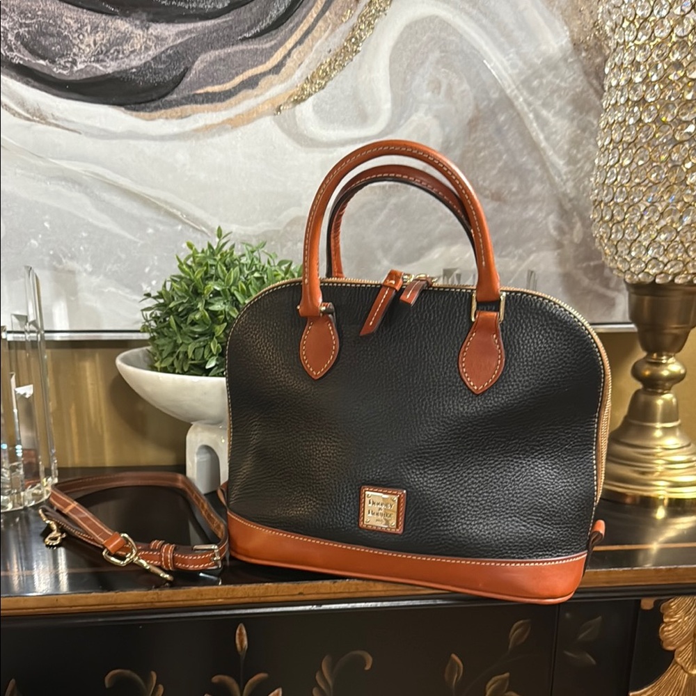 Dooney & Bourke Tote